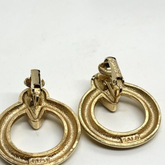 SAL VINTAGE SWAROVSKI GOLD TONE BLACK CRYSTAL EARRINGS MODERNIST CLIP ON CIRCLE - Picture 14 of 16